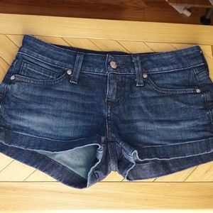 GUESS SHORT SIZE 25